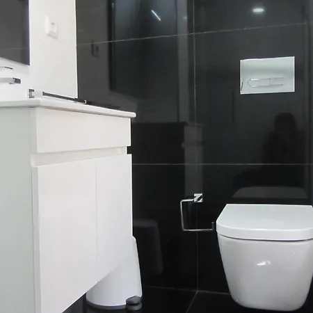 Vb Studio, By Flat In Porto